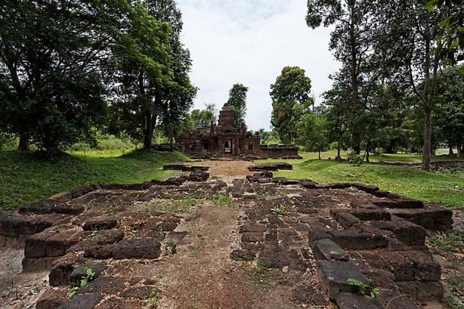 26-Prasat Ta Muen Toch-038